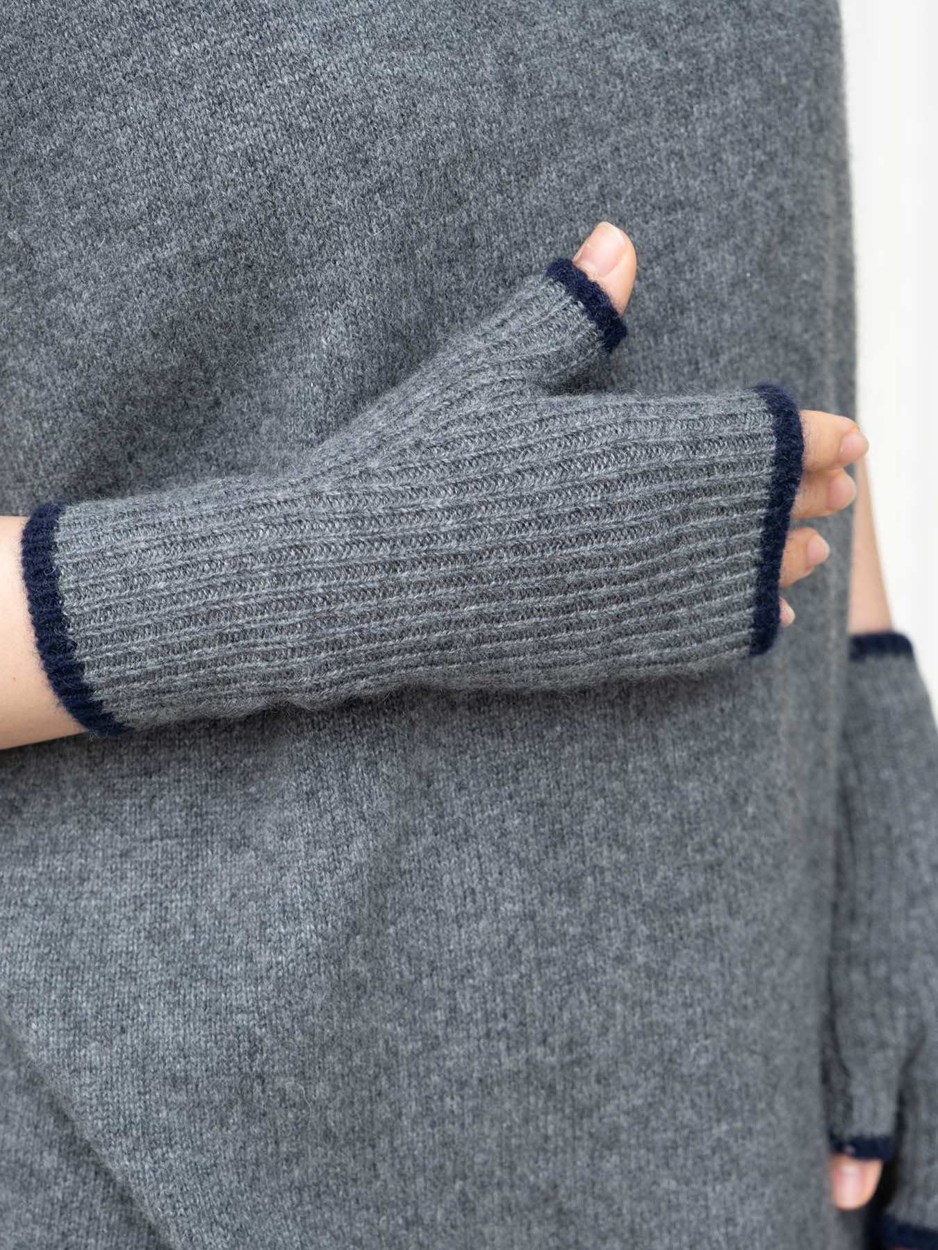 Cashmere Fingerless Gloves Grey