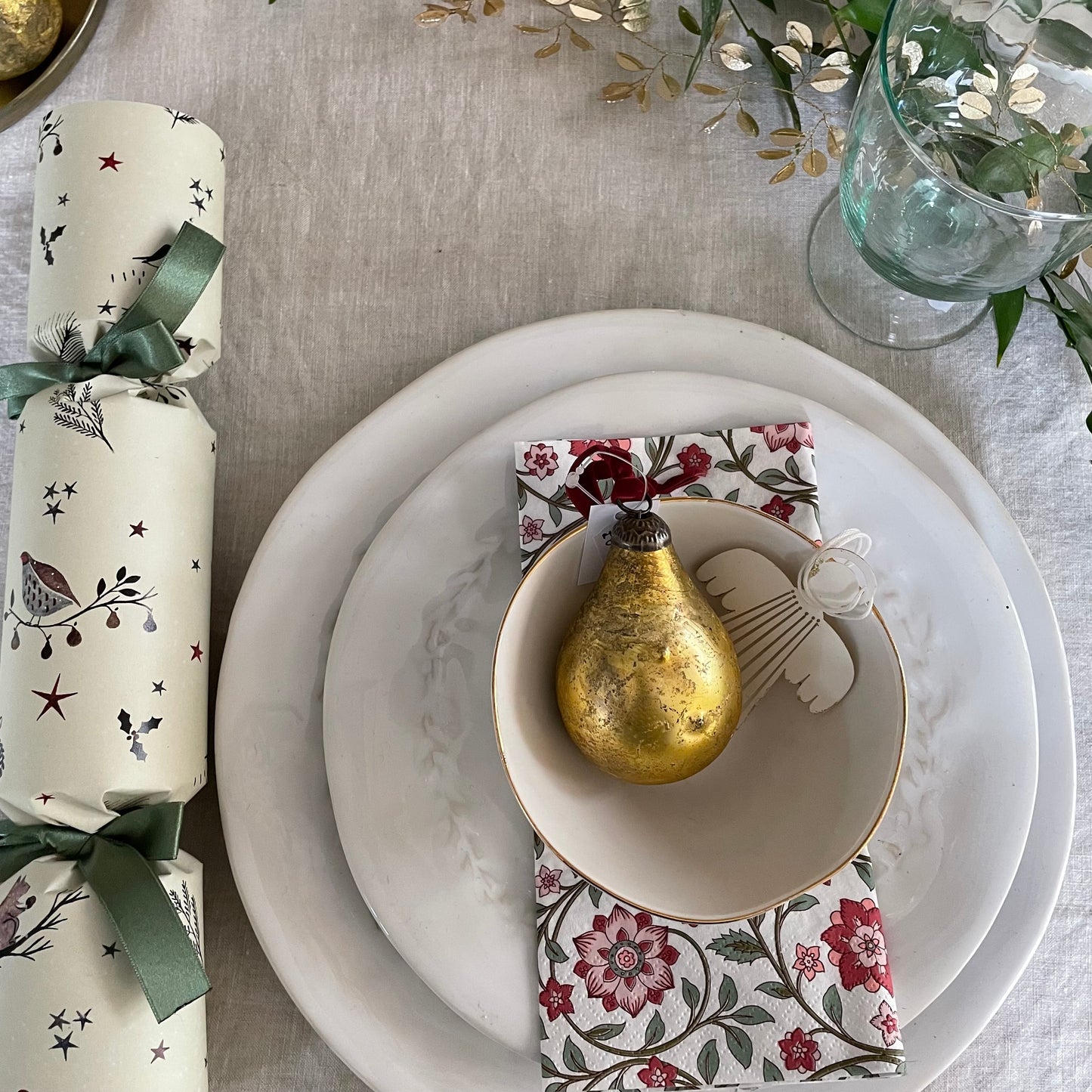 Pod & Pip Christmas Crackers