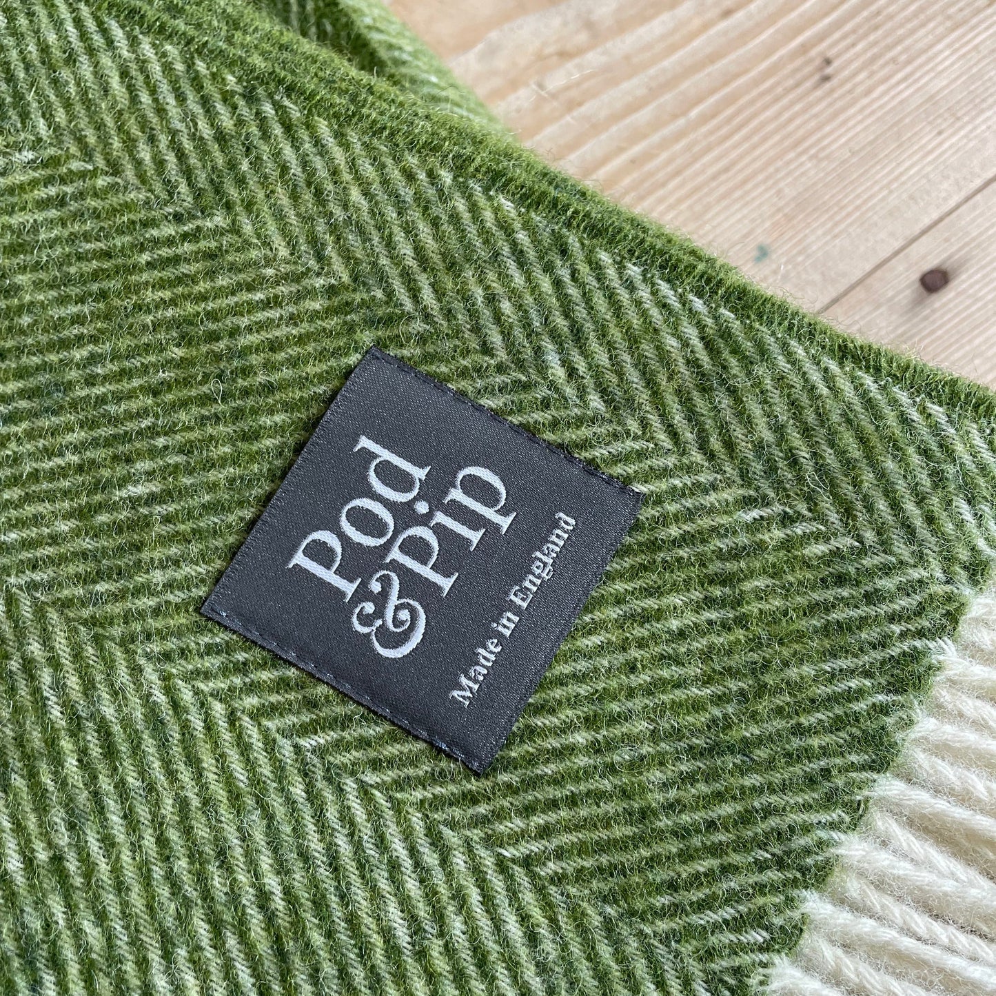 British Wool Herringbone Throw Apple