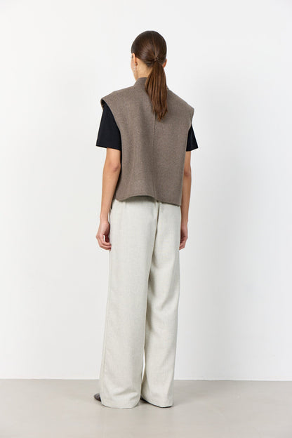 Levetē Room Owa Waistcoat - Camel