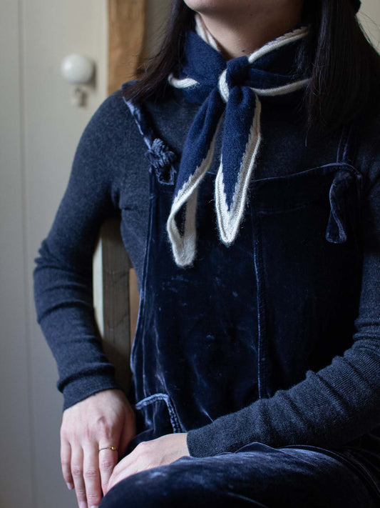 Cashmere Spindle Scarf Navy