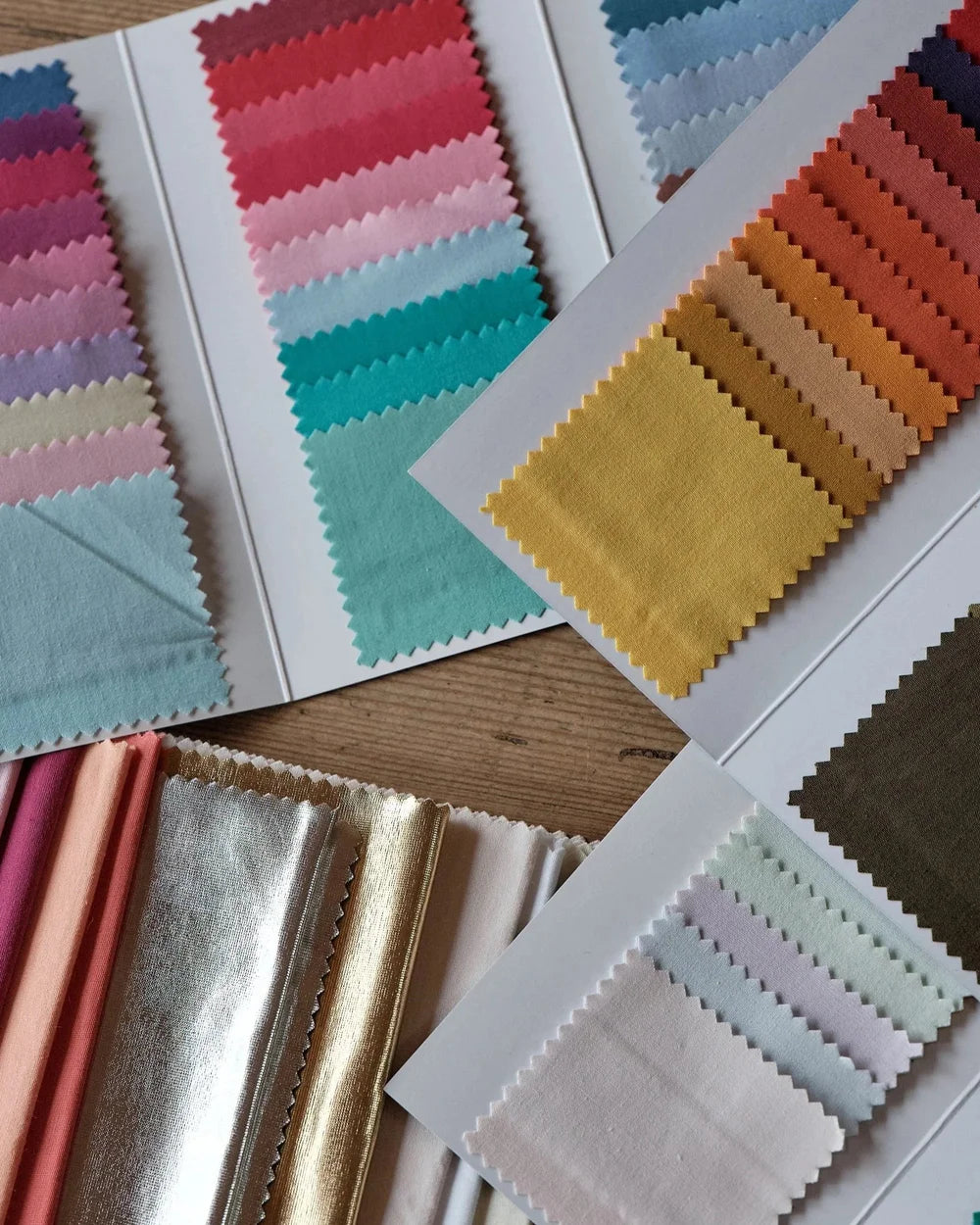Mini Colour Analysis Session with Ellie Stidolph