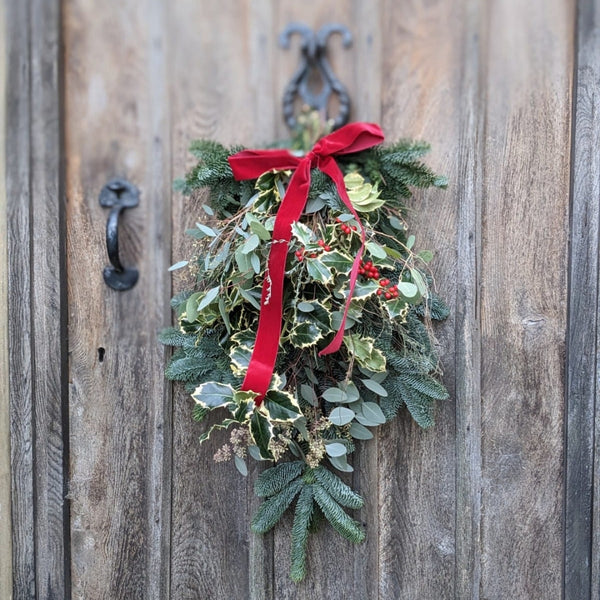 The finished piece, a festive alternative to the Christmas Wreath, the stunning festive Christmas Swag