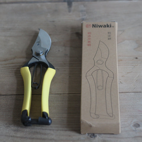 Niwaki Pro Secateaurs Right Handed