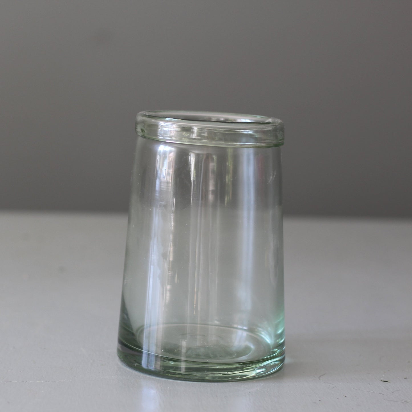 Tapered tulip vase